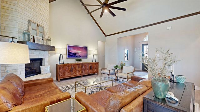 138 Chisos Drive, Decatur, TX 76234