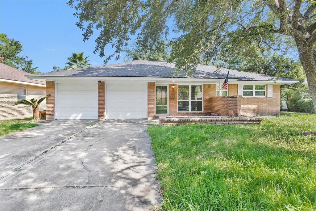 5518 Mcknight Street, Houston, TX 77035
