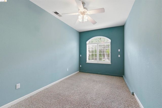 19035 Apple Valley Dr, Sonora, CA 95370