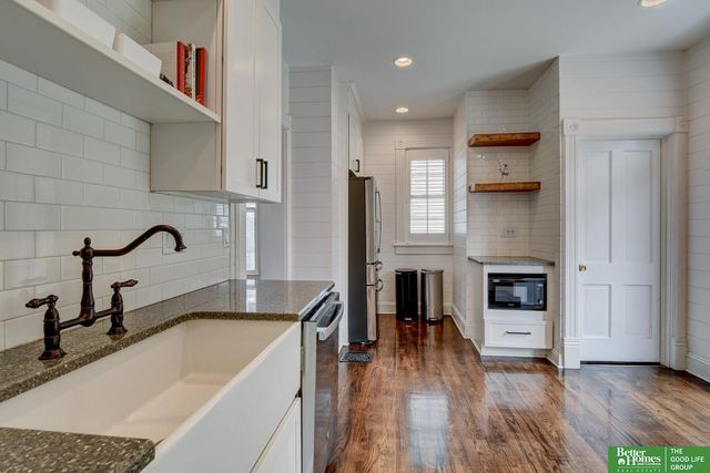 365 N 41st Avenue, Omaha, NE 68131