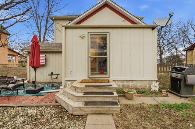 215 W 3rd Street, Junction City, KS 66441