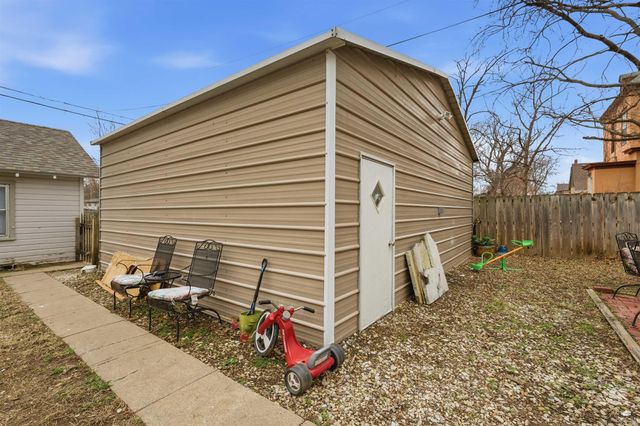 215 W 3rd Street, Junction City, KS 66441