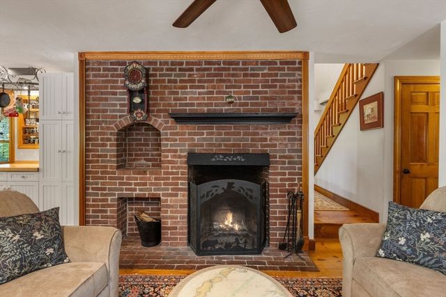 12 Madison Dr, Sandwich, MA 02537