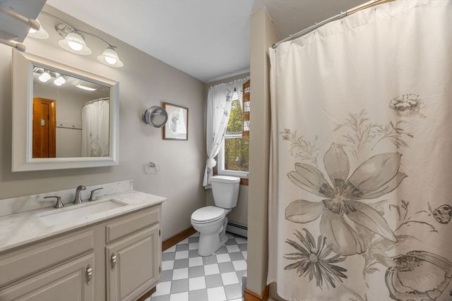 12 Madison Dr, Sandwich, MA 02537