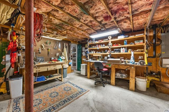 12 Madison Dr, Sandwich, MA 02537