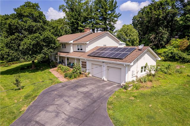 17 Sycamore St, City Of Greensburg, PA 15601