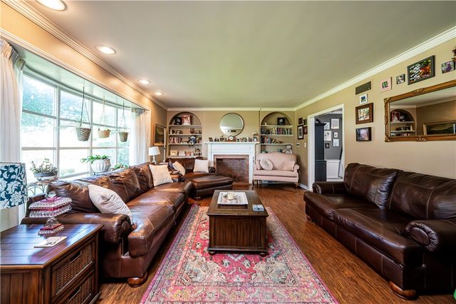 17 Sycamore St, City Of Greensburg, PA 15601