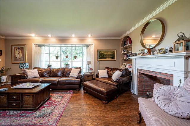 17 Sycamore St, City Of Greensburg, PA 15601