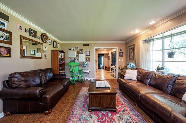 17 Sycamore St, City Of Greensburg, PA 15601