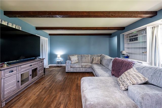 17 Sycamore St, City Of Greensburg, PA 15601