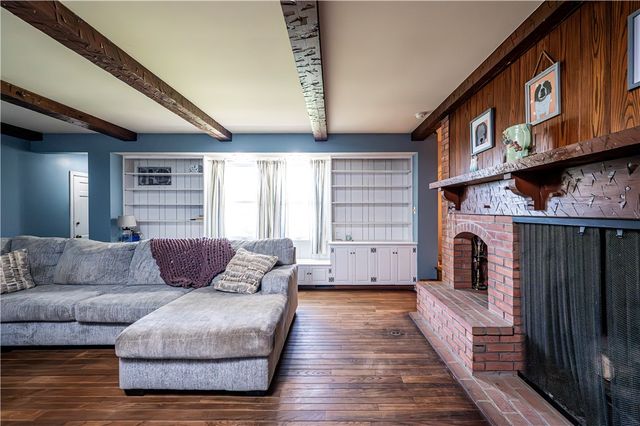 17 Sycamore St, City Of Greensburg, PA 15601