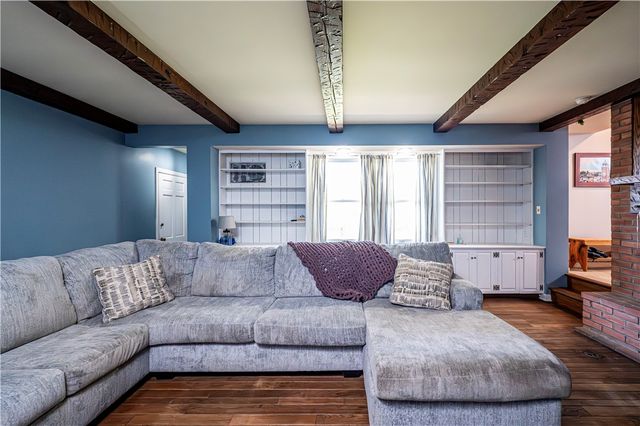 17 Sycamore St, City Of Greensburg, PA 15601