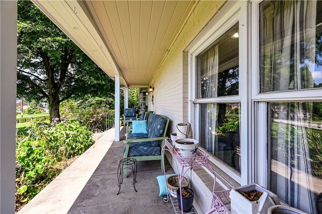 17 Sycamore St, City Of Greensburg, PA 15601