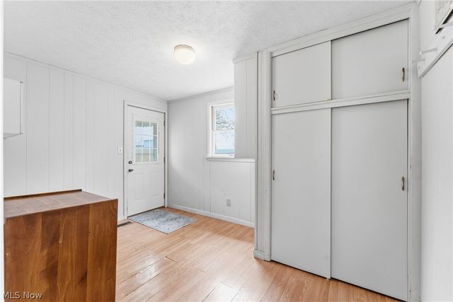198 E Main Street, Apple Creek, OH 44606