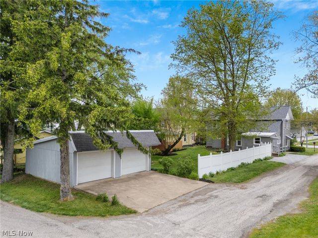 198 E Main Street, Apple Creek, OH 44606