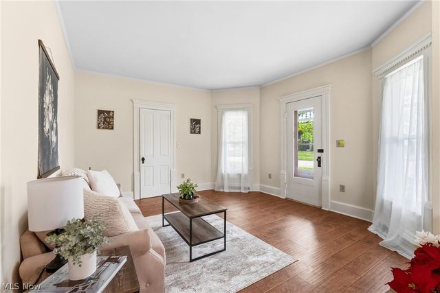 198 E Main Street, Apple Creek, OH 44606