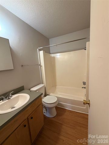 318 N Poplar Street 2, Gastonia, NC 28054