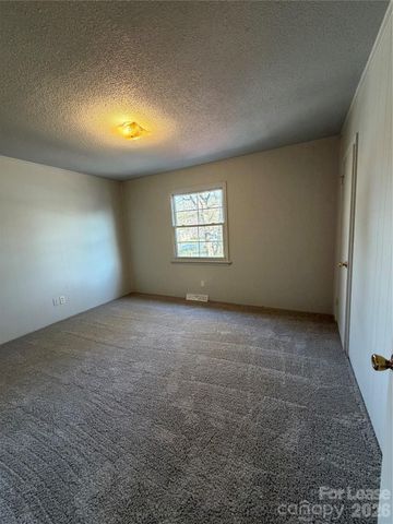 318 N Poplar Street 2, Gastonia, NC 28054
