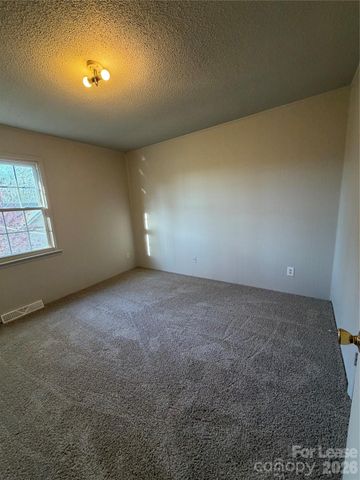 318 N Poplar Street 2, Gastonia, NC 28054