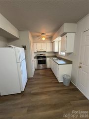 318 N Poplar Street 2, Gastonia, NC 28054