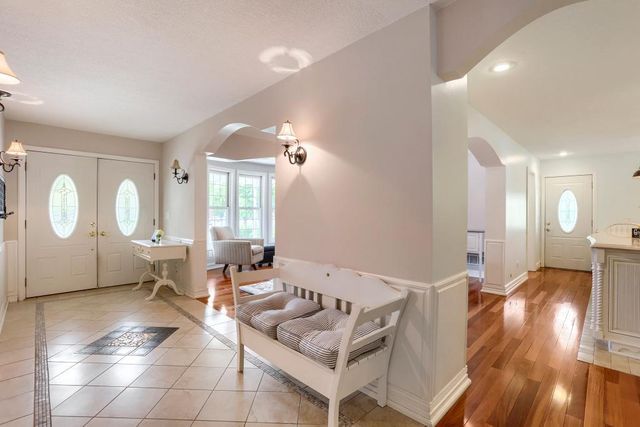 8664 Xenium Lane N, Maple Grove, MN 55369