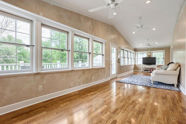 8664 Xenium Lane N, Maple Grove, MN 55369