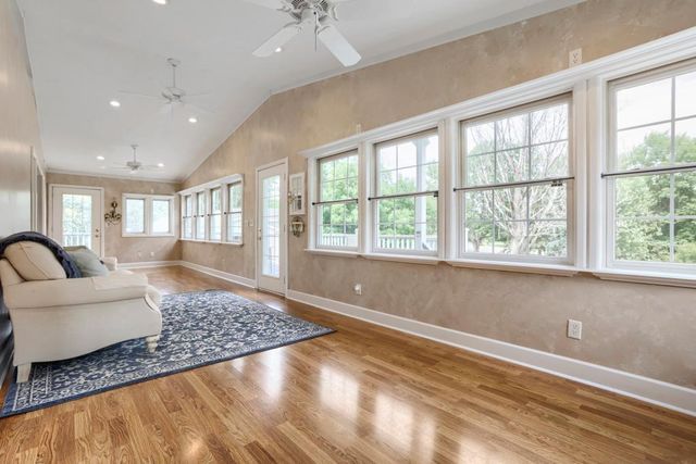 8664 Xenium Lane N, Maple Grove, MN 55369