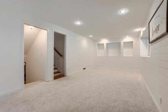 8664 Xenium Lane N, Maple Grove, MN 55369