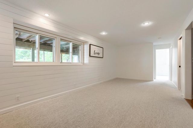 8664 Xenium Lane N, Maple Grove, MN 55369