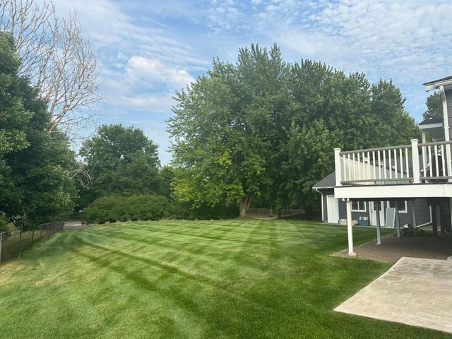 8664 Xenium Lane N, Maple Grove, MN 55369