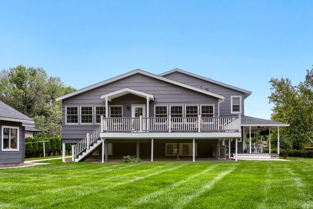 8664 Xenium Lane N, Maple Grove, MN 55369
