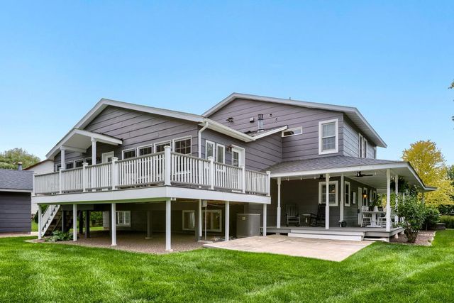 8664 Xenium Lane N, Maple Grove, MN 55369