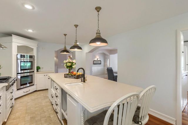 8664 Xenium Lane N, Maple Grove, MN 55369