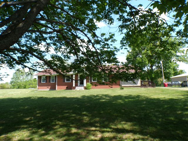 250 Holladay Lane, Waco, KY 40385