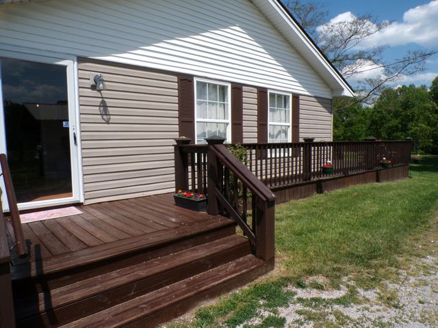 250 Holladay Lane, Waco, KY 40385