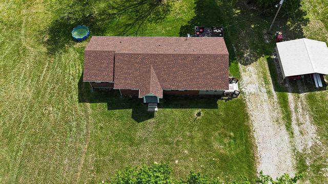 250 Holladay Lane, Waco, KY 40385