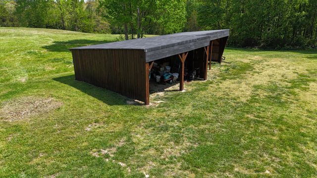 250 Holladay Lane, Waco, KY 40385