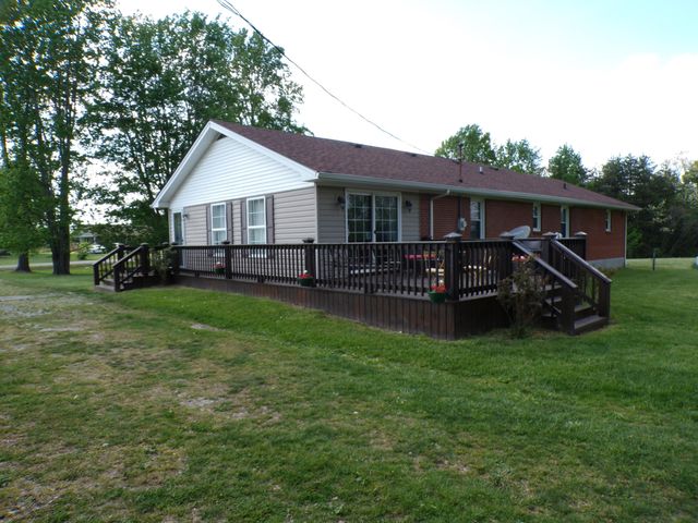 250 Holladay Lane, Waco, KY 40385