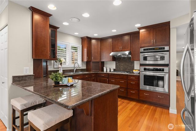 14518 112th Avenue NE, Kirkland, WA 98034