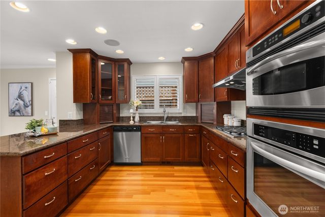 14518 112th Avenue NE, Kirkland, WA 98034