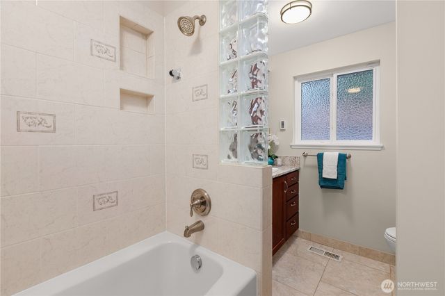 14518 112th Avenue NE, Kirkland, WA 98034