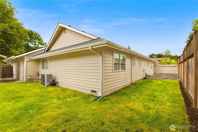 14518 112th Avenue NE, Kirkland, WA 98034