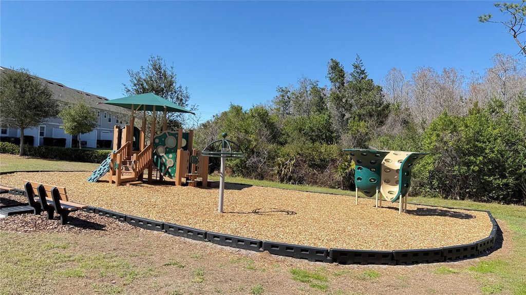 Image 23 of property listing at 2636 SEDGE GRASS WAY, Orlando, FL 32824