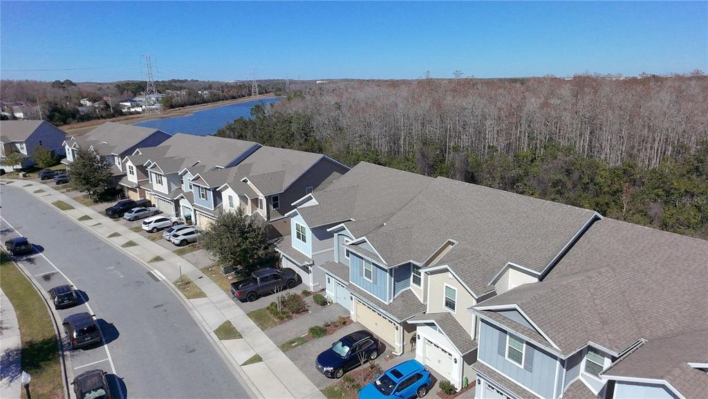 Image 28 of property listing at 2636 SEDGE GRASS WAY, Orlando, FL 32824