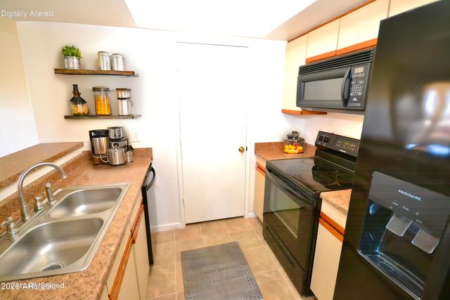 1333 E Morten Avenue 210, Phoenix, AZ 85020