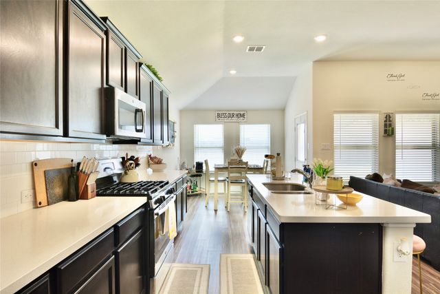 465 Pollyann Trail, Fort Worth, TX 76052