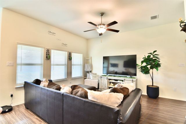 465 Pollyann Trail, Fort Worth, TX 76052
