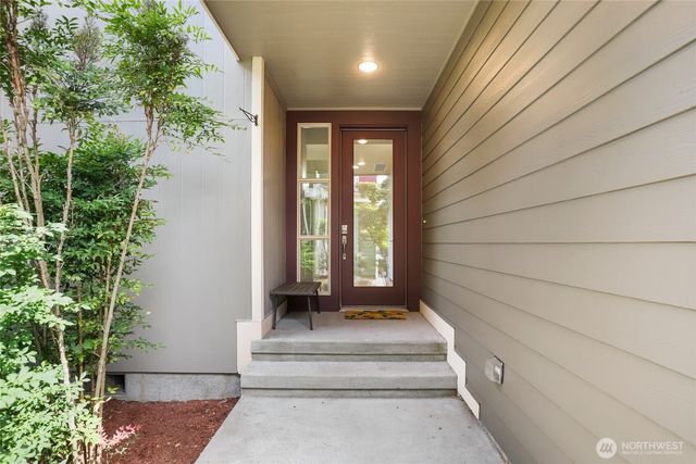 3128 Banks Lane SW, Olympia, WA 98512