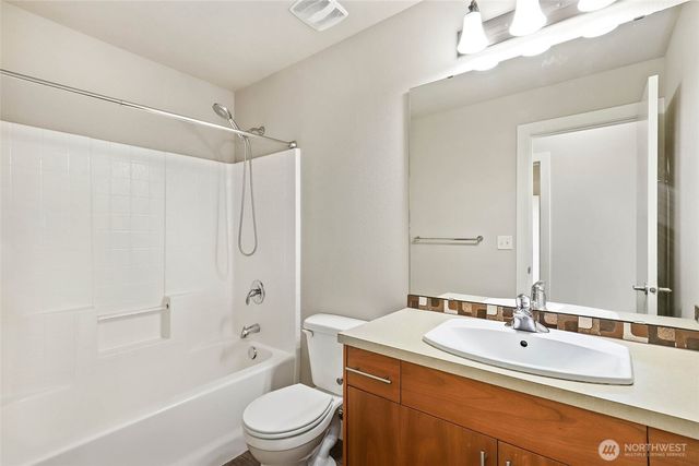 3128 Banks Lane SW, Olympia, WA 98512