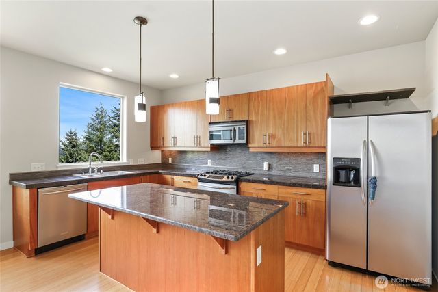 3128 Banks Lane SW, Olympia, WA 98512